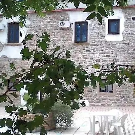 Casale Del Melograno B E B