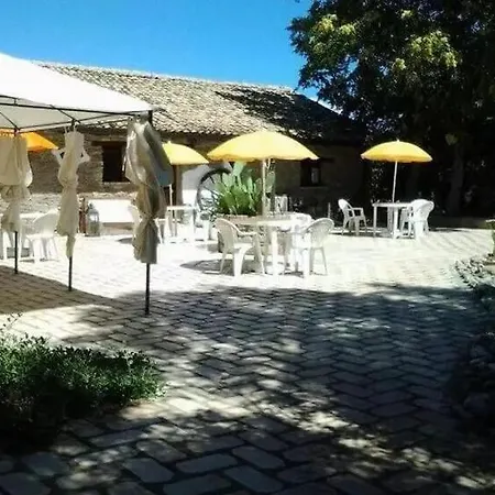 Casale Del Melograno B E B Couette-café Piano di Santa Laura